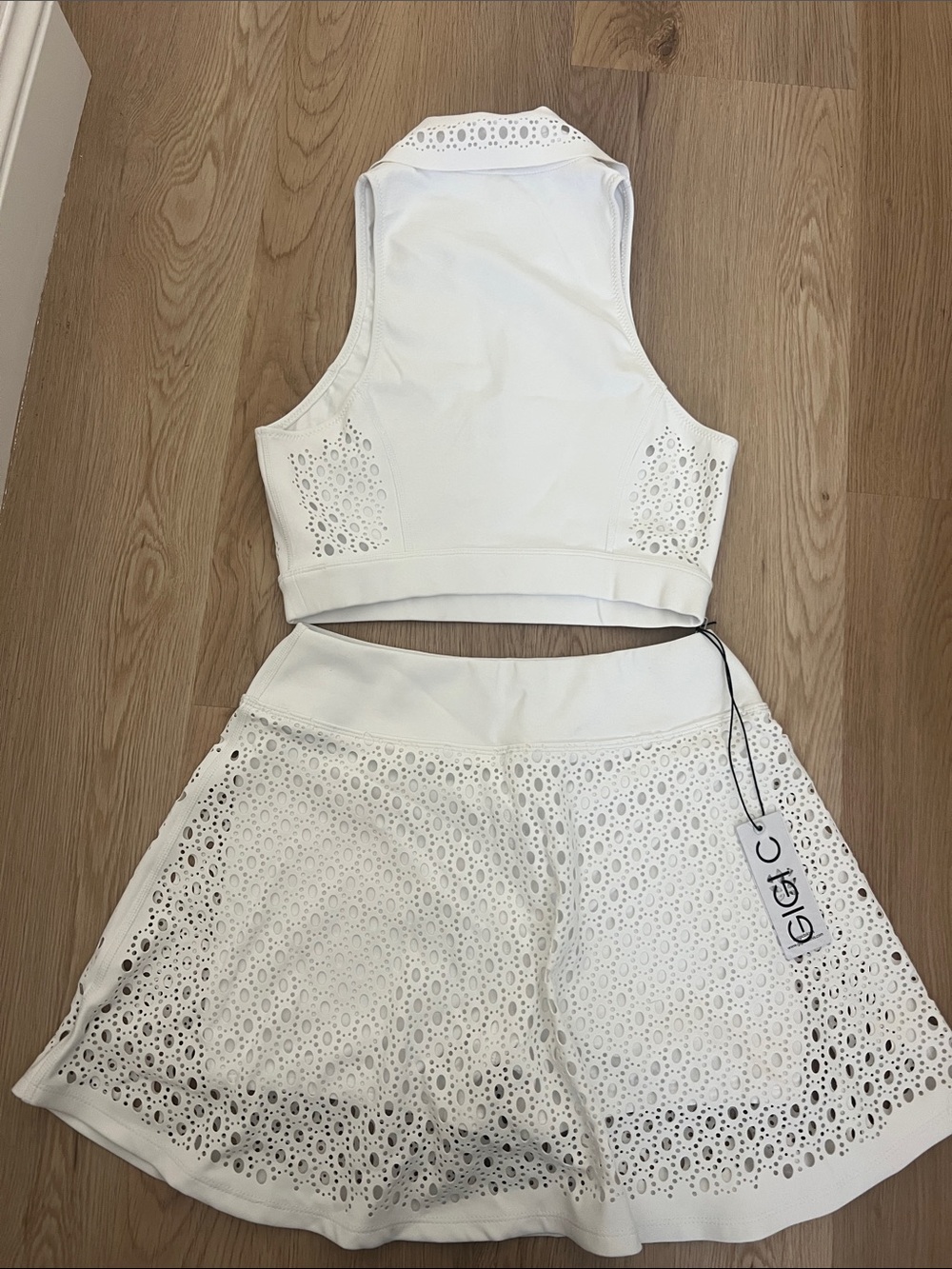 GIGI C White Eyelet Circle Skort and Crop Top Set NWT S - Picture 9 of 9